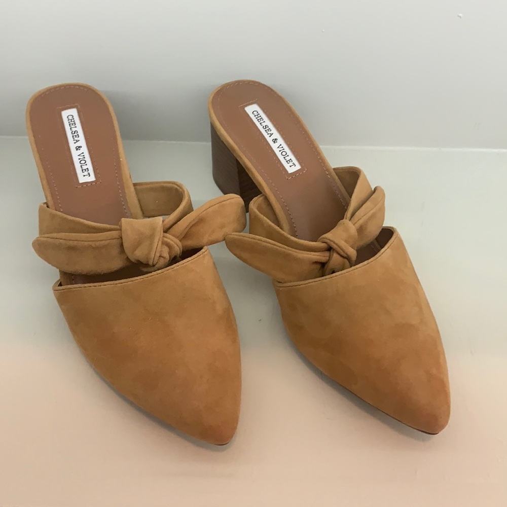 Chelsea & Violet Mule